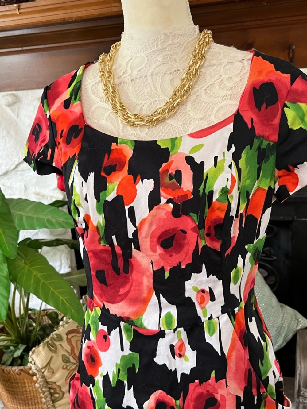 Donna Ricco Floral Print Black, Orange & Red Short Sleeve Dress Size 10 - Picture 3 of 12